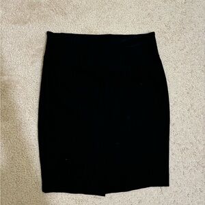Black pencil skirt (L)